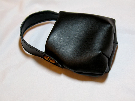 handbagsDisplayPic01.jpg